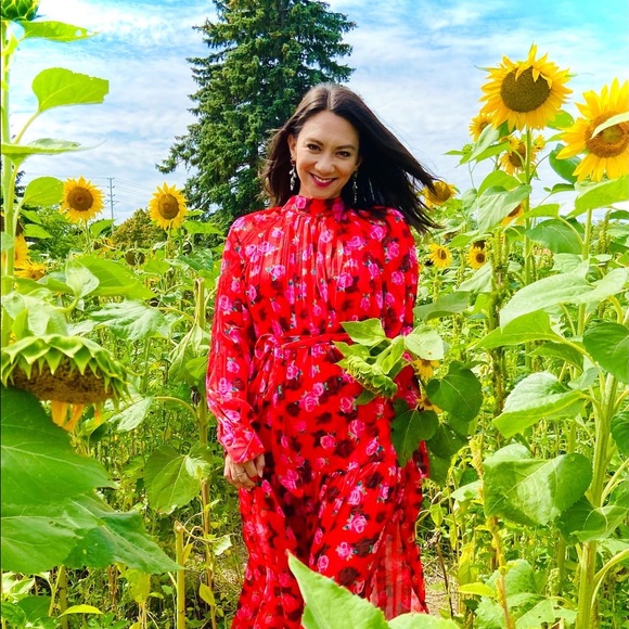 Meet your Posher, Cory lee - Picture 2 of 3